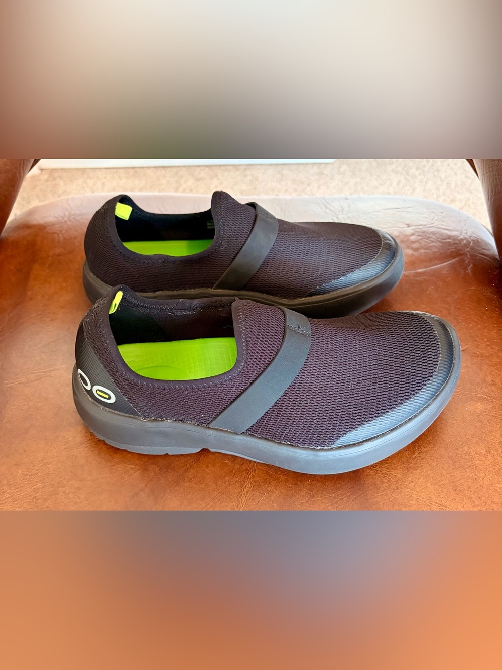 OOFOS Womens Shoes OOmg Fibre Low Black Gray Recovery Slip On Loafer Size 7